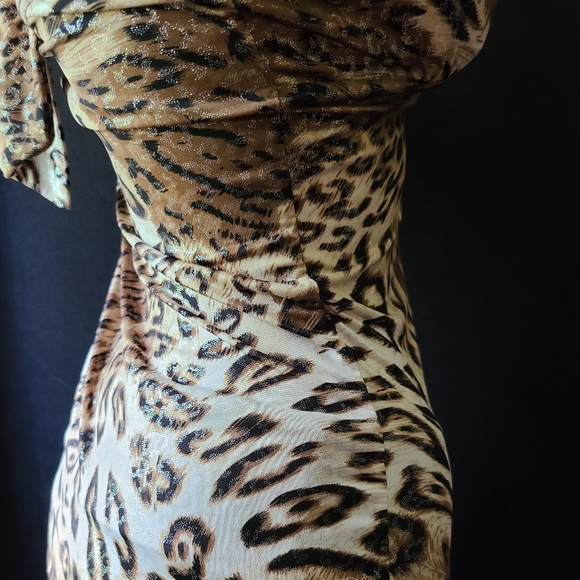 CANTANA Exotic Metallic Look 🐆 LEOPARD HALTER TOP - Picture 5 of 16